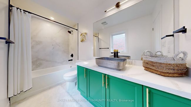 1072 Wickham Rd, House other with 5 bedrooms, 5 bathrooms and 3 parking in Innisfil ON | Image 41