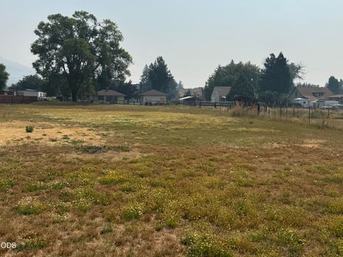 2531 Kane Street, Klamath Falls, OR, 97603 | Card Image