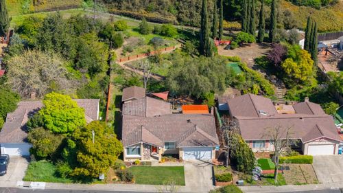 114 Newcastle Dr, Vallejo, CA, 94591-6800 | Card Image