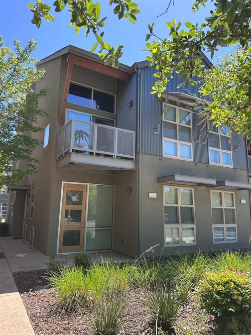 a-2736 5th St, Davis, CA, 95618-6823 | Card Image