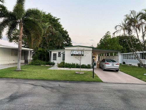 452 Nw 51st St, Deerfield Beach, FL, 33064-2312 | Card Image