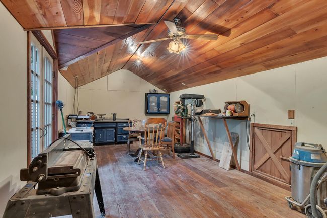 Bonus room above garage | Image 37