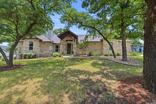 125 N Tranquility Dr, La Vernia, TX, 78121-5504 | Card Image
