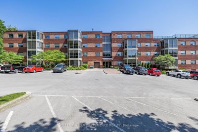 402 - 291 Blake St, Condo with 2 bedrooms, 2 bathrooms and 1 parking in Barrie ON | Image 3