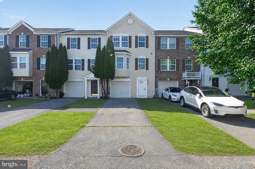 67 Quartz Rd, MARTINSBURG, WV, 25404-3712 | Card Image