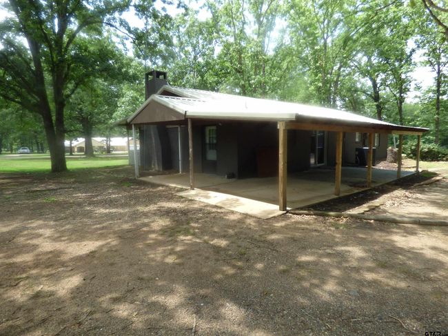 596 County Road 4218, House other with 3 bedrooms, 2 bathrooms and null parking in Mount Pleasant TX | Image 13