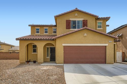 3225 Outrider Ct, North Las Vegas, NV, 89031-5109 | Card Image