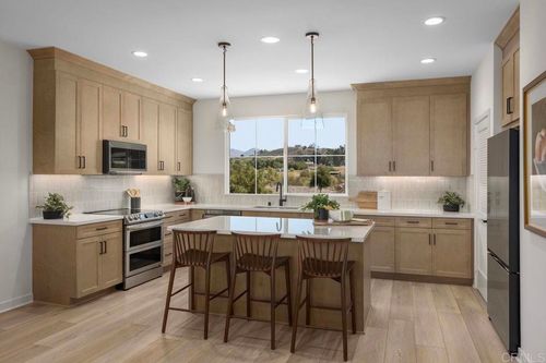 2652 Allium Way, Carlsbad, CA, 92008-3832 | Card Image