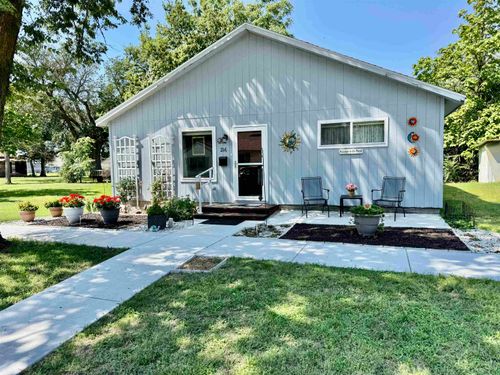 216 Washington Ave, Ellsworth, KS, 67439-3612 | Card Image