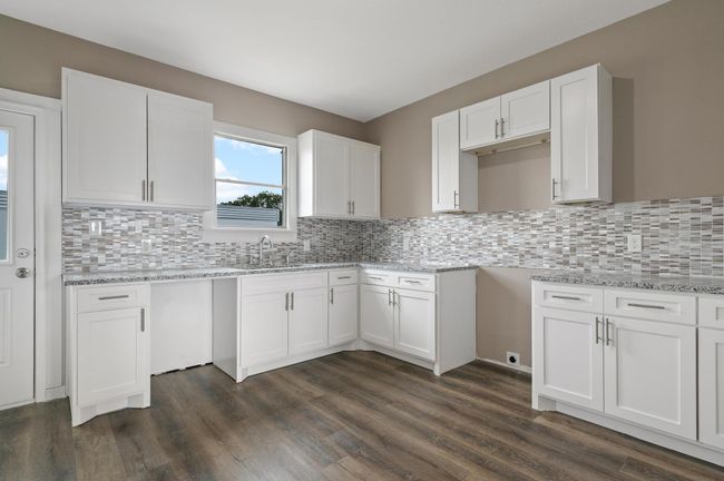 118 W Gandy St, Home with 0 bedrooms, 0 bathrooms and null parking in Denison TX | Image 14