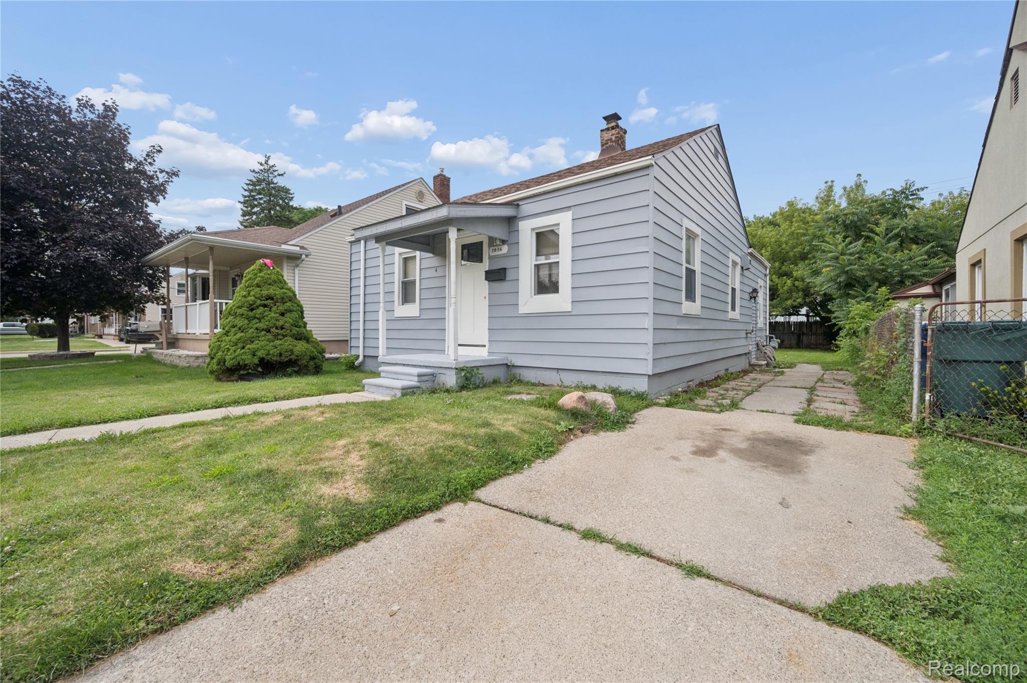 Residential in Lincoln Park 3