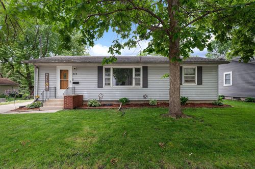 213 7th Ave Ne, Waseca, MN, 56093-2807 | Card Image