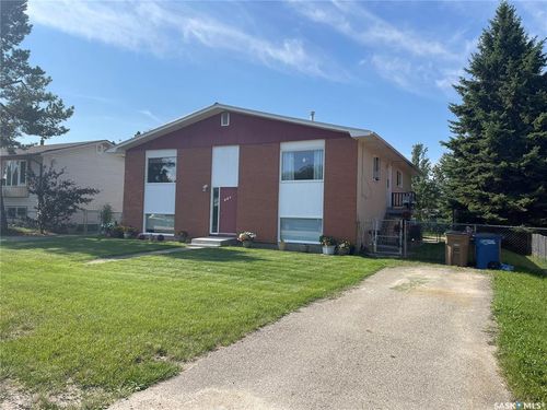 110 7 Ave S, Big River, SK, S0J0E0 | Card Image