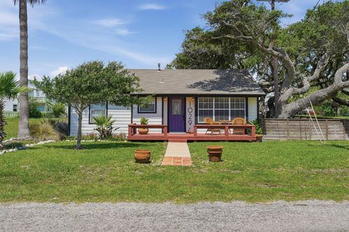 1029 Lady Clare St, Rockport, TX, 78382-3113 | Card Image