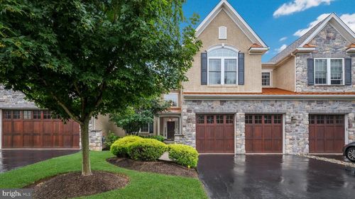 124 Carriage Ct, PLYMOUTH MEETING, PA, 19462-1451 | Card Image