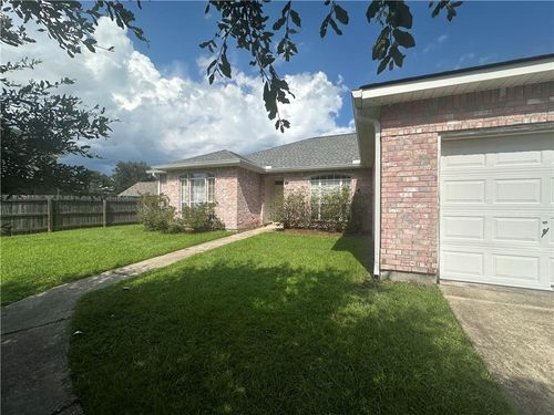 1002 Janette Ct, Slidell, LA, 70461-5344 | Card Image