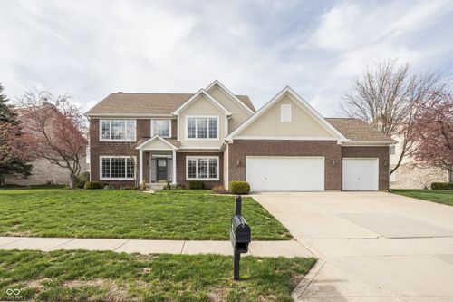 7820 Highland Park Dr, Brownsburg, IN, 46112-7853 | Card Image