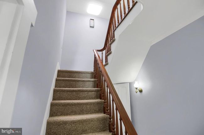 511 E Main St, House other with 5 bedrooms, 2 bathrooms and null parking in MIDDLEBURG PA | Image 13
