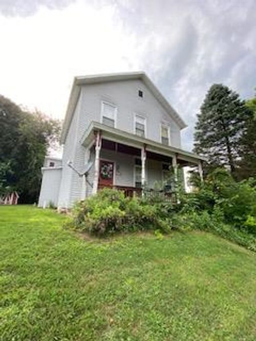 209 Walker Ave, Aurora, IN, 47001-1165 | Card Image