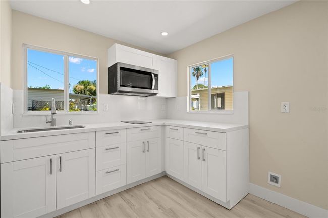 In-Law Suite Kitchen | Image 24
