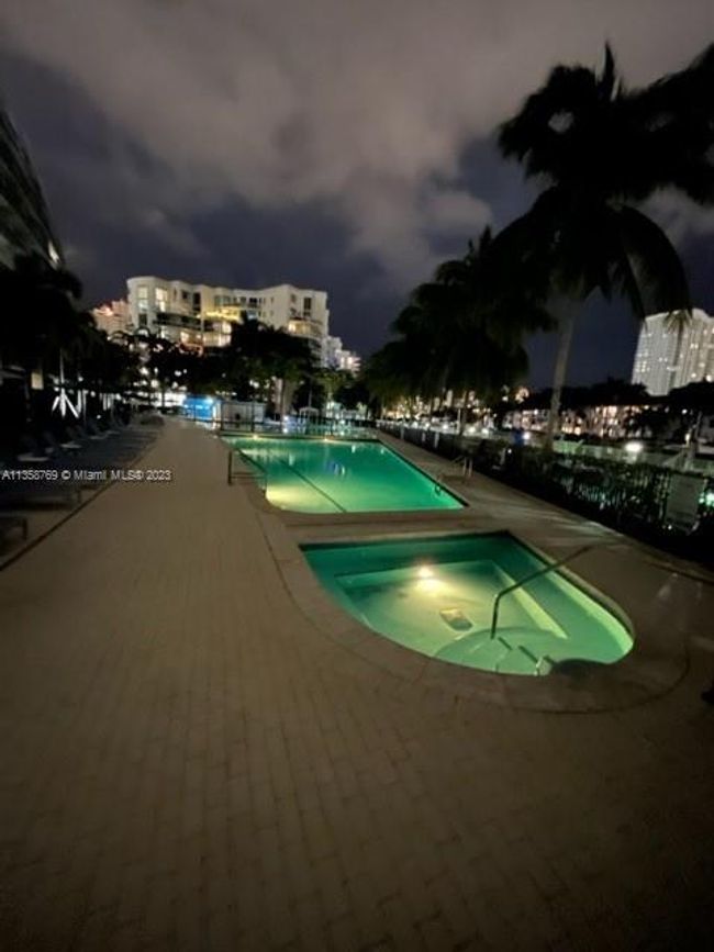 128 - 2950 Ne 188th St, Condo with 1 bedrooms, 1 bathrooms and null parking in Aventura FL | Image 68