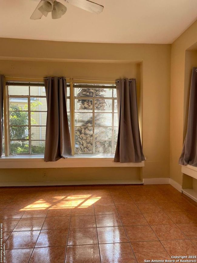 APT-2 - 118 E Craig Pl, Condo with 2 bedrooms, 1 bathrooms and null parking in San Antonio TX | Image 13