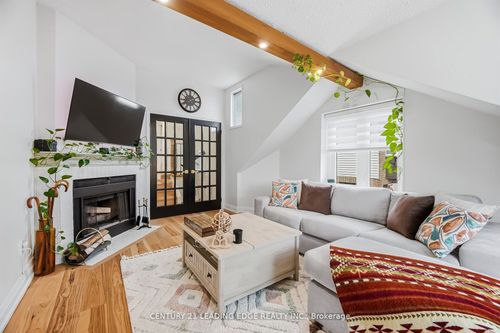 923 Redbird Cres, Pickering, ON, L1V5K8 | Card Image