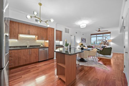 apt-412-54 Rainey St, Austin, TX, 78701-4390 | Card Image