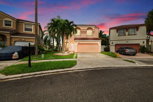 1388 Nw 157th Ave, Pembroke Pines, FL, 33028-1667 | Card Image