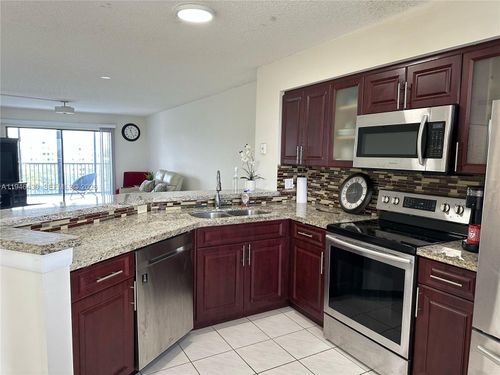 805-2240 N Cypress Bend Dr, Pompano Beach, FL, 33069-5617 | Card Image