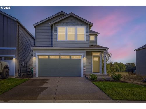 1294 19th Ave, Forest Grove, OR, 97116-3505 | Card Image