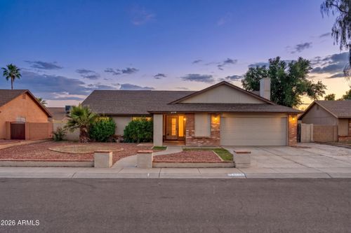 8119 W Corrine Dr, Peoria, AZ, 85381-9037 | Card Image