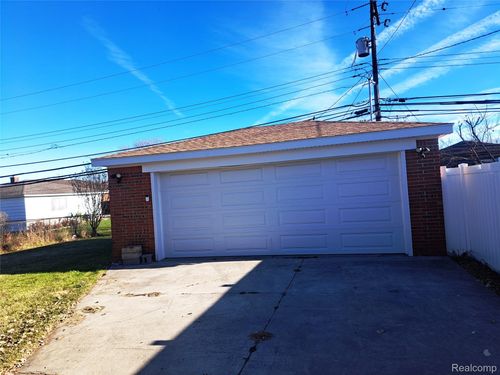 4061 Stanley Ave, Allen Park, MI, 48101-3527 | Card Image