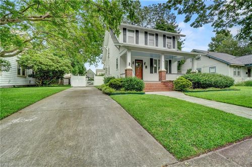 1712 Mathews Ter, Portsmouth, VA, 23704-1725 | Card Image