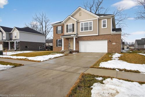 14342 Laurelwood Dr, Van Buren Twp, MI, 48111-2161 | Card Image