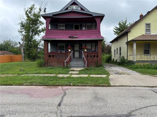 3660 E 117th St, Cleveland, OH, 44105-2523 | Card Image