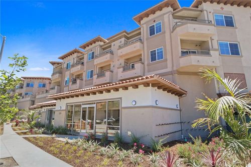124-927 Deep Valley Dr, Rolling Hills Estates, CA, 90274-3808 | Card Image