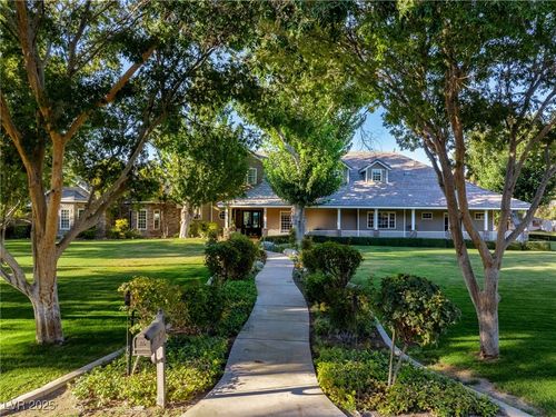 330 Rancho Cir, Las Vegas, NV, 89107-4602 | Card Image