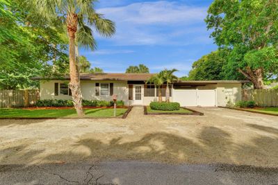 2401 Nw 3rd Ave, House other with 3 bedrooms, 1 bathrooms and null parking in Wilton Manors FL | Image 1