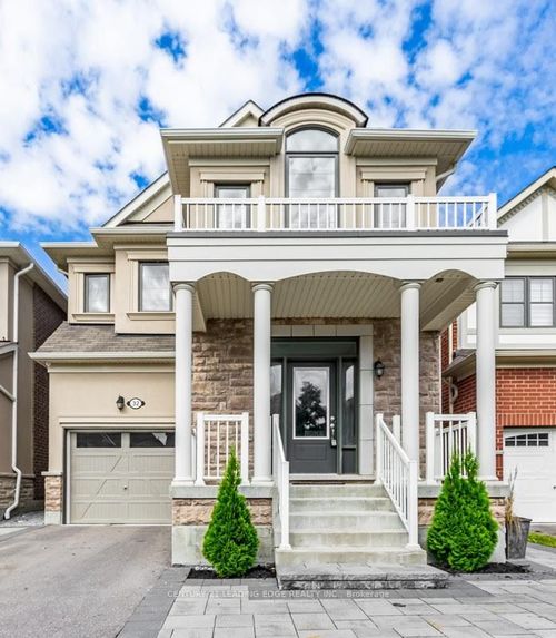 32 Westfield Dr, Whitby, ON, L1P0E7 | Card Image