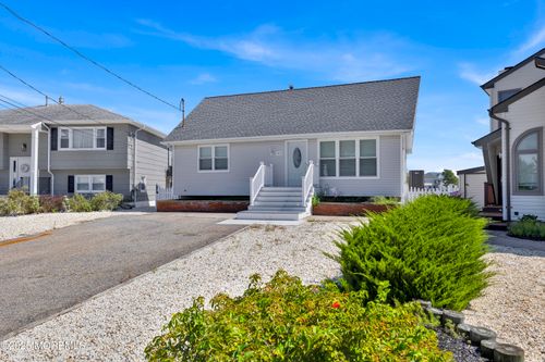 93 Mizzen Rd, Brick, NJ, 08723-6722 | Card Image