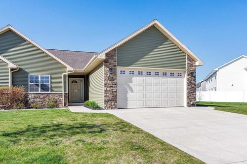 2206 Blue Stem Lane, LEDGEVIEW, WI, 54115 | Card Image