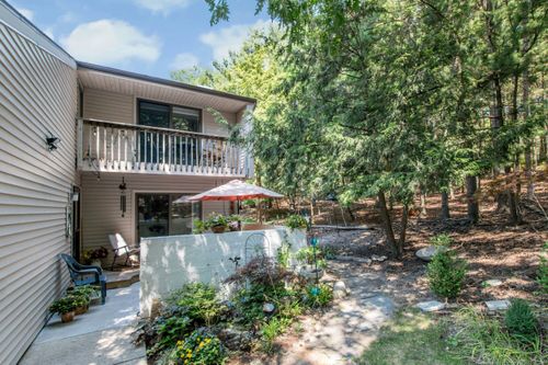 g-17542 Parkwood, Spring Lake, MI, 49456-9459 | Card Image