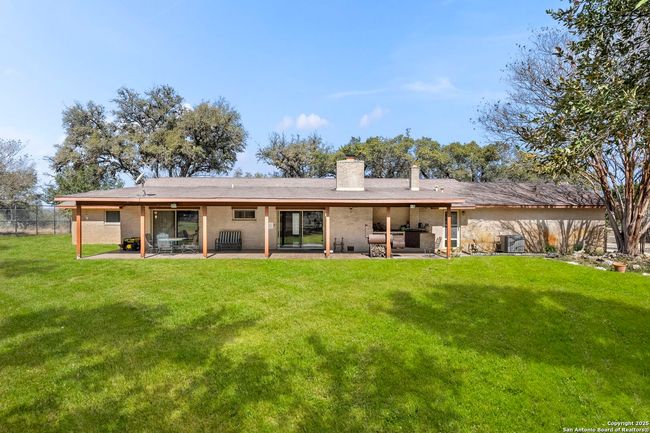 4521 Fm 1283, Home with 3 bedrooms, 2 bathrooms and null parking in Pipe Creek TX | Image 21