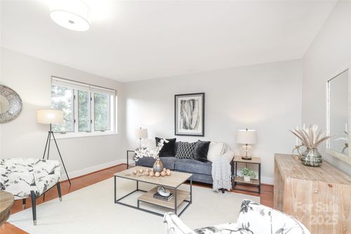 apt-b20-2427 Vail Ave, Charlotte, NC, 28207-1944 | Card Image