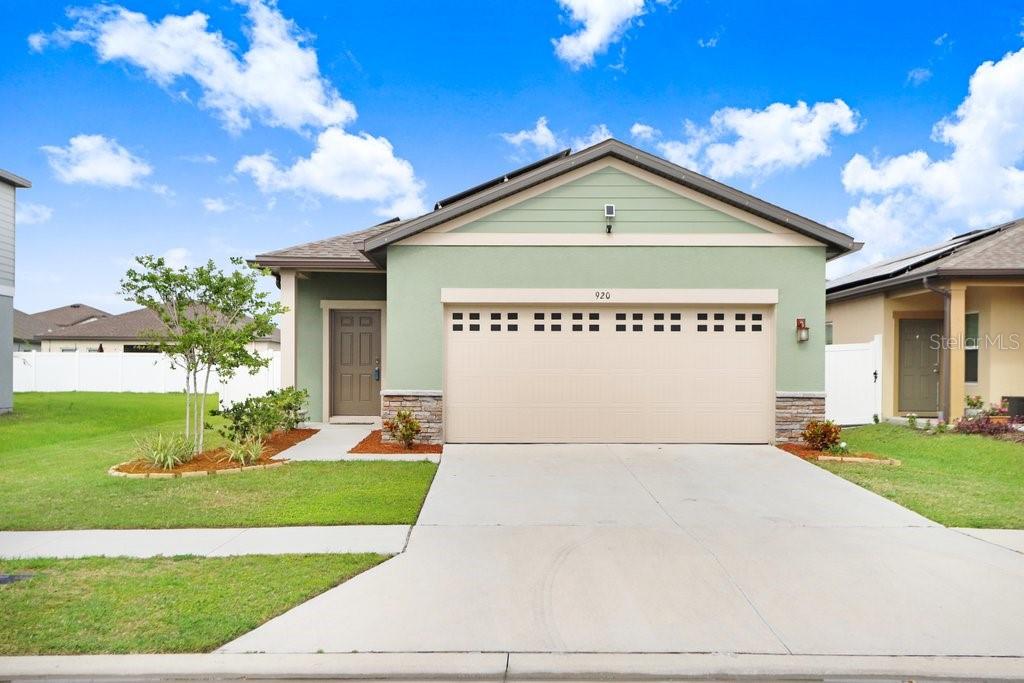 Sunlit Coral St, Ruskin, FL 33570