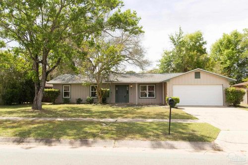 6945 Falcon Dr, Pensacola, FL, 32526-2817 | Card Image