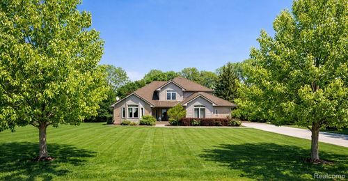 4197 Lake Forest Dr E, Ann Arbor, MI, 48108-9678 | Card Image