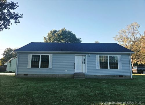 555 N Washington St, Scottsburg, IN, 47170-1533 | Card Image