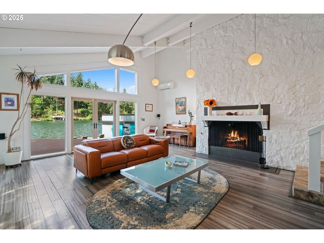 1115 Lake Front Rd, House other with 4 bedrooms, 4 bathrooms and 2 parking in Lake Oswego OR | Image 9